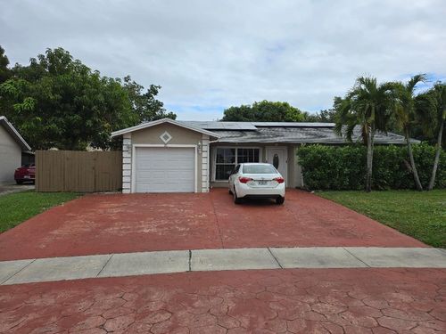 301 Nw 83rd Way, Pembroke Pines, FL, 33024-6629 | Card Image