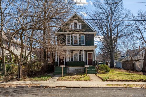 208 Myrtle Ave, Staten Island, NY, 10310-2316 | Card Image