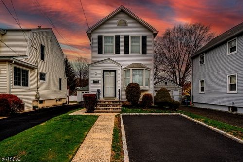 438 3rd Ave, Garwood, NJ, 07027-1027 | Card Image