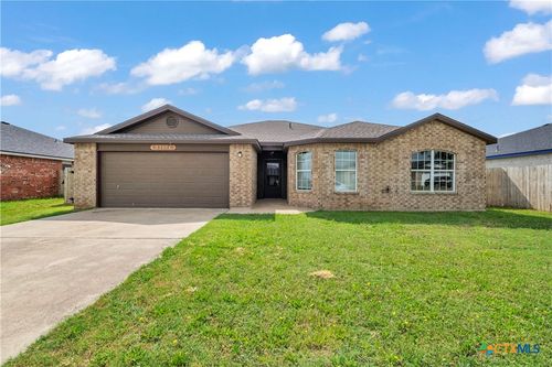 5202 Holster Dr, Killeen, TX, 76549-3966 | Card Image