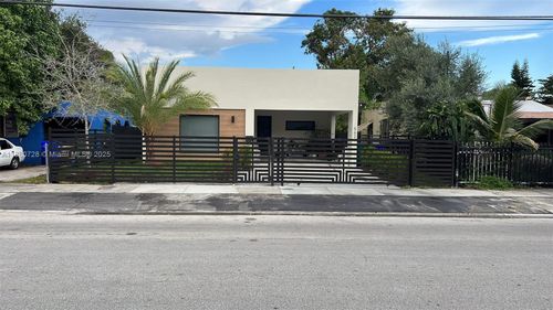 5621 Nw 11th Ave, Miami, FL, 33127-1421 | Card Image