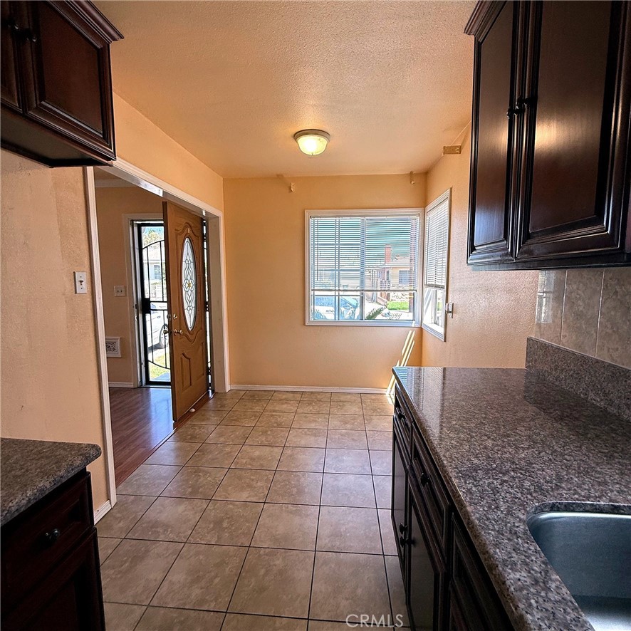 Residential Lease in Hawthorne 5