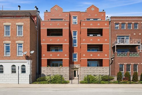 3w-1656 Augusta Blvd, Chicago, IL, 60622-3806 | Card Image