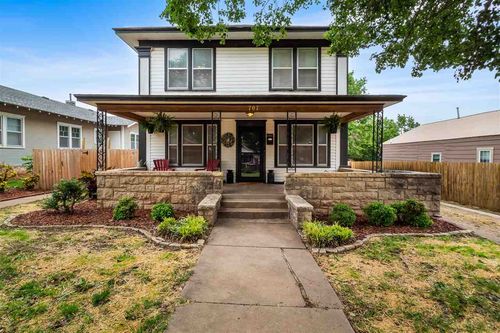707 E Cleveland Ave, Ponca City, OK, 74601-4714 | Card Image