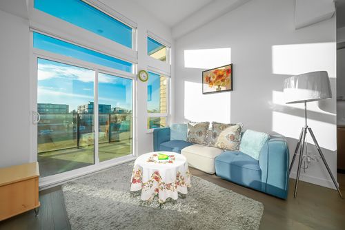 416-4033 May Dr, Richmond, BC, V6X0T3 | Card Image