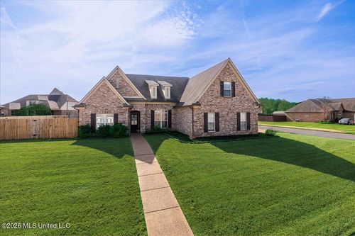 1768 Linden Dr, Nesbit, MS, 38651-9568 | Card Image