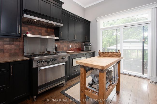 12096 Gale Rd, House other with 5 bedrooms, 4 bathrooms and 10 parking in Middlesex Centre ON | Image 16