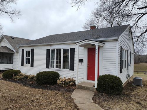 717 N 5th St, Elsberry, MO, 63343-1007 | Card Image