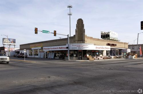 15 N Harvard Ave, Tulsa, OK, 74115-8221 | Card Image