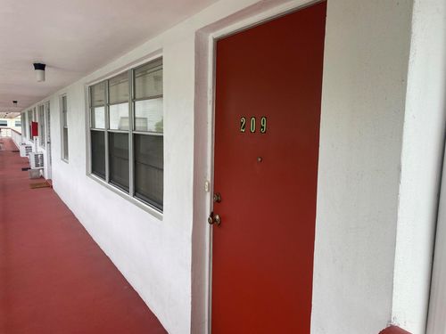 209-209 Norwich I, West Palm Beach, FL, 33417-7956 | Card Image