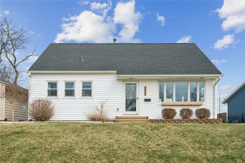 2822 Hillhaven Court Se, Cedar Rapids, IA, 52403 | Card Image