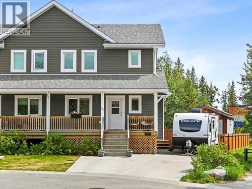 57 Ortona Ave, Whitehorse, YT, Y1A3B3 | Card Image