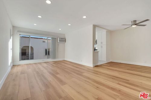 8-220 S Gale Drive, Beverly Hills, CA, 90211 | Card Image