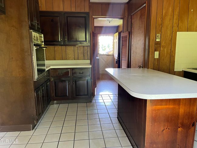 211 Overview Loop, House other with 3 bedrooms, 3 bathrooms and null parking in Jonesville VA | Image 12
