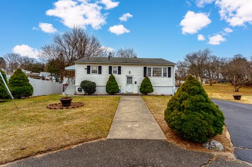 34 Cleone Drive, Waterbury, CT, 06706 | Card Image