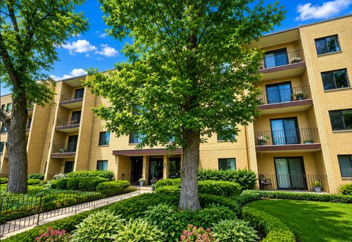 204-6670 S Brainard Ave, Countryside, IL, 60525-4621 | Card Image