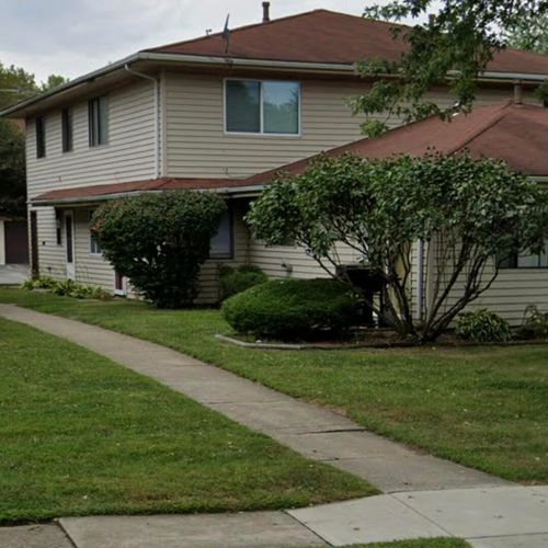 7005 Fillmore Dr, Merrillville, IN, 46410-3358 | Card Image