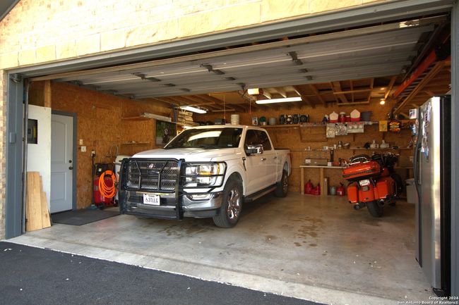354 Thoroughbred Ln, House other with 3 bedrooms, 3 bathrooms and null parking in Spring Branch TX | Image 14