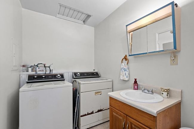 455 Ne 441 St Ave, House other with 3 bedrooms, 3 bathrooms and null parking in OLD TOWN FL | Image 29