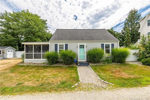 4 Elinor Rd, Old Saybrook, CT, 06475-1722 | Card Image