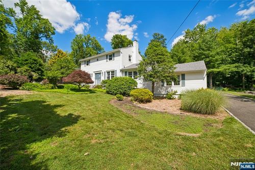 25 Tremont Ter, Livingston, NJ, 07039-3217 | Card Image