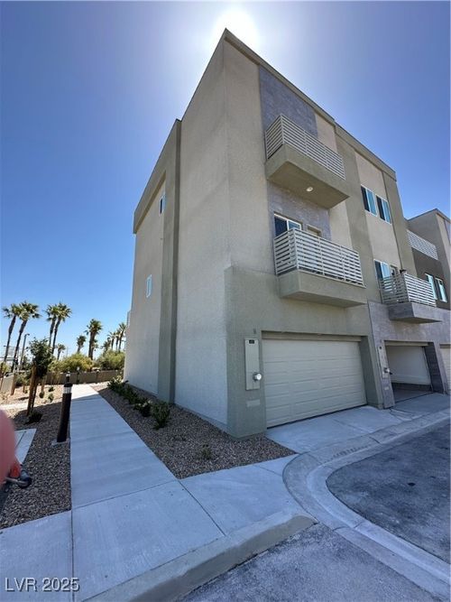 1106 Prospering Creek St, Las Vegas, NV, 89135-1595 | Card Image