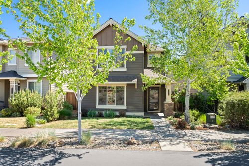 61138 Sydney Harbor Dr, Bend, OR, 97702-0100 | Card Image