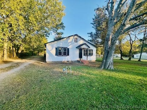 106 S College St, Ravia, OK, 73455 | Card Image