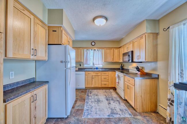 305 Central Ave W, House other with 3 bedrooms, 2 bathrooms and null parking in Aurora MN | Image 9