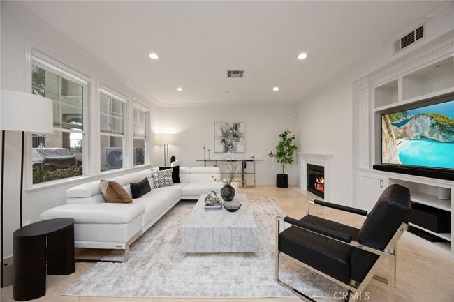 17284 Coriander Ct, Condo with 4 bedrooms, 3 bathrooms and 2 parking in Yorba Linda CA | Image 5