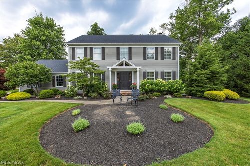 300 Lakeview Cir, Aurora, OH, 44202-7510 | Card Image