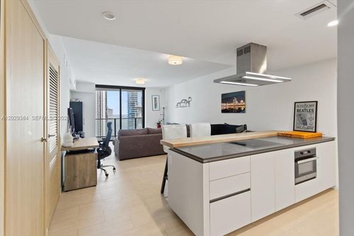 3303-1000 Brickell Plz, Miami, FL, 33131-3833 | Card Image