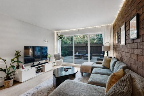 110-330 E 7th Ave, Vancouver, BC, V5T4K5 | Card Image