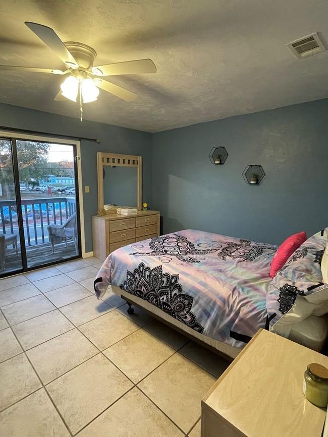 11 - 903 Nw Ave A, Condo with 1 bedrooms, 1 bathrooms and 1 parking in Carrabelle FL | Image 12