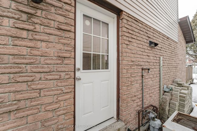 1927 Parkside Dr, House other with 5 bedrooms, 4 bathrooms and 2 parking in Pickering ON | Image 34