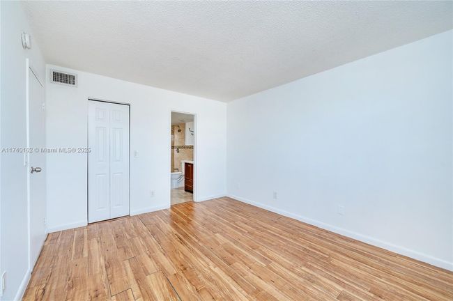 APT-807 - 13499 Biscayne Blvd, Condo with 2 bedrooms, 2 bathrooms and null parking in North Miami FL | Image 29