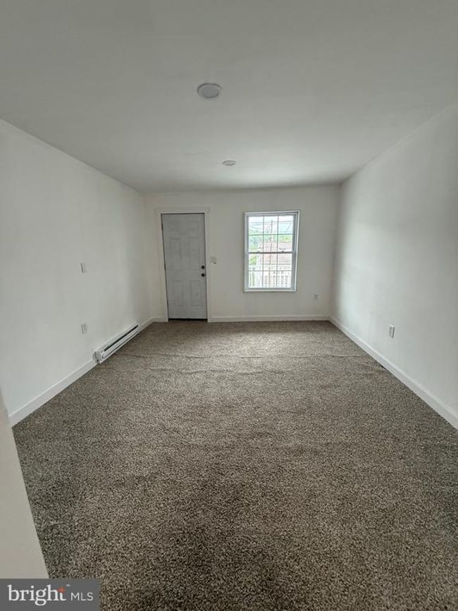 926 - 924 W Spruce St, Home with 3 bedrooms, 2 bathrooms and null parking in Coal Township PA | Image 7
