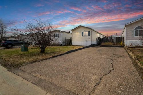 336 Cree Rd, Fort Mcmurray, AB, T9K1Y3 | Card Image