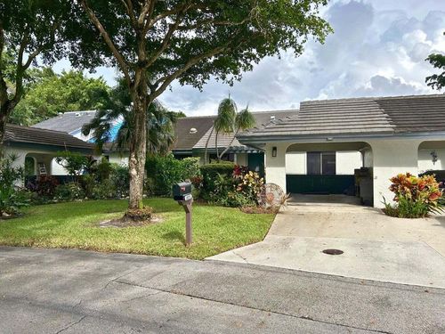 10058 Laurelwood Pl, Boynton Beach, FL, 33437-1380 | Card Image