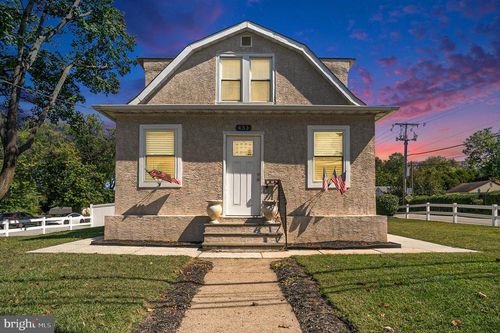 451 Ridge Pike, LAFAYETTE HILL, PA, 19444-2017 | Card Image