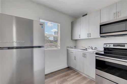 13-1710 Nw 1st Ct, Miami, FL, 33136-1700 | Card Image