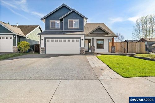 9802 Fox St, Aumsville, OR, 97325-9619 | Card Image