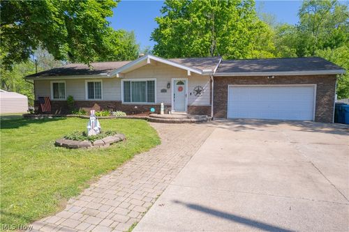 2645 North Way, Akron, OH, 44312-3218 | Card Image
