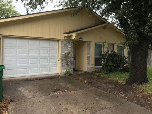 2103 Highbury Rd, Carrollton, TX, 75007-3418 | Card Image