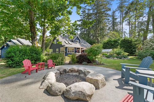 1351 Sea Lovers Lane, Gabriola Island, BC, V0R1X5 | Card Image