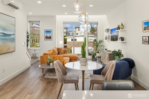 2605 Nw 64th St, Seattle, WA, 98107-2456 | Card Image