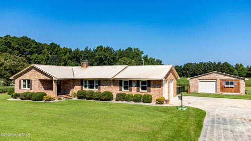 12517 Us Highway 64, Williamston, NC, 27892-8823 | Card Image