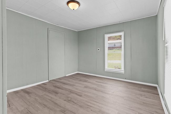 203 Penny Ln, House other with 4 bedrooms, 2 bathrooms and 3 parking in Independence VA | Image 14