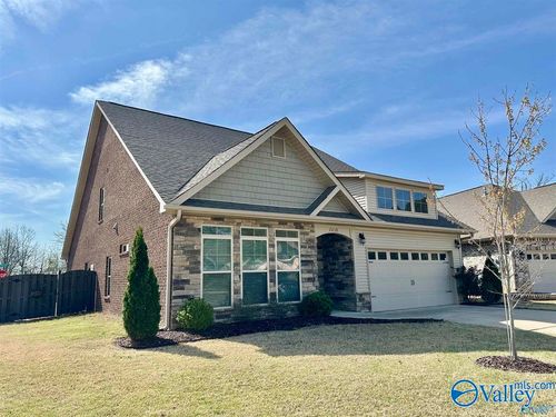 2618 W Creek Dr Se, Brownsboro, AL, 35741-8801 | Card Image
