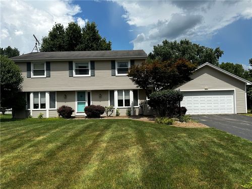 37 Concord Dr, Pittsford, NY, 14534-4035 | Card Image